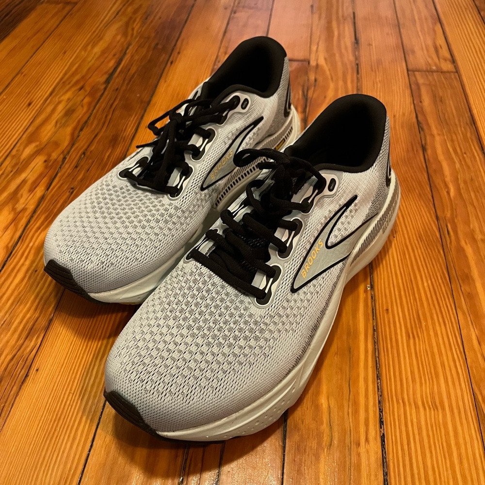 Brooks Glycerin GTS 21 Running Sneakers, Men’s 11.5